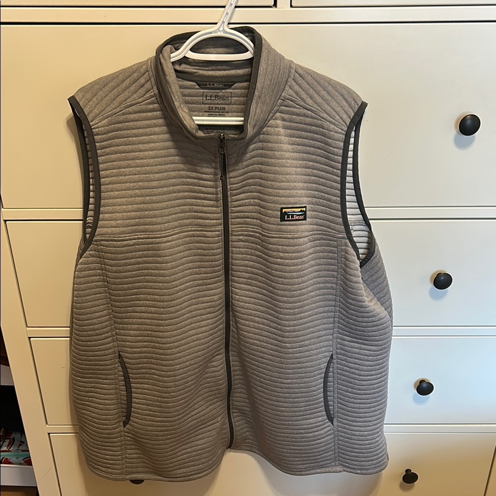 L.L. Bean Men's Gray Quilted Vest
